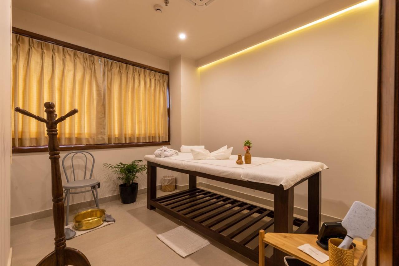 Basera Boutique Hotel Kathmandu Buitenkant foto A massage room at a spa in India