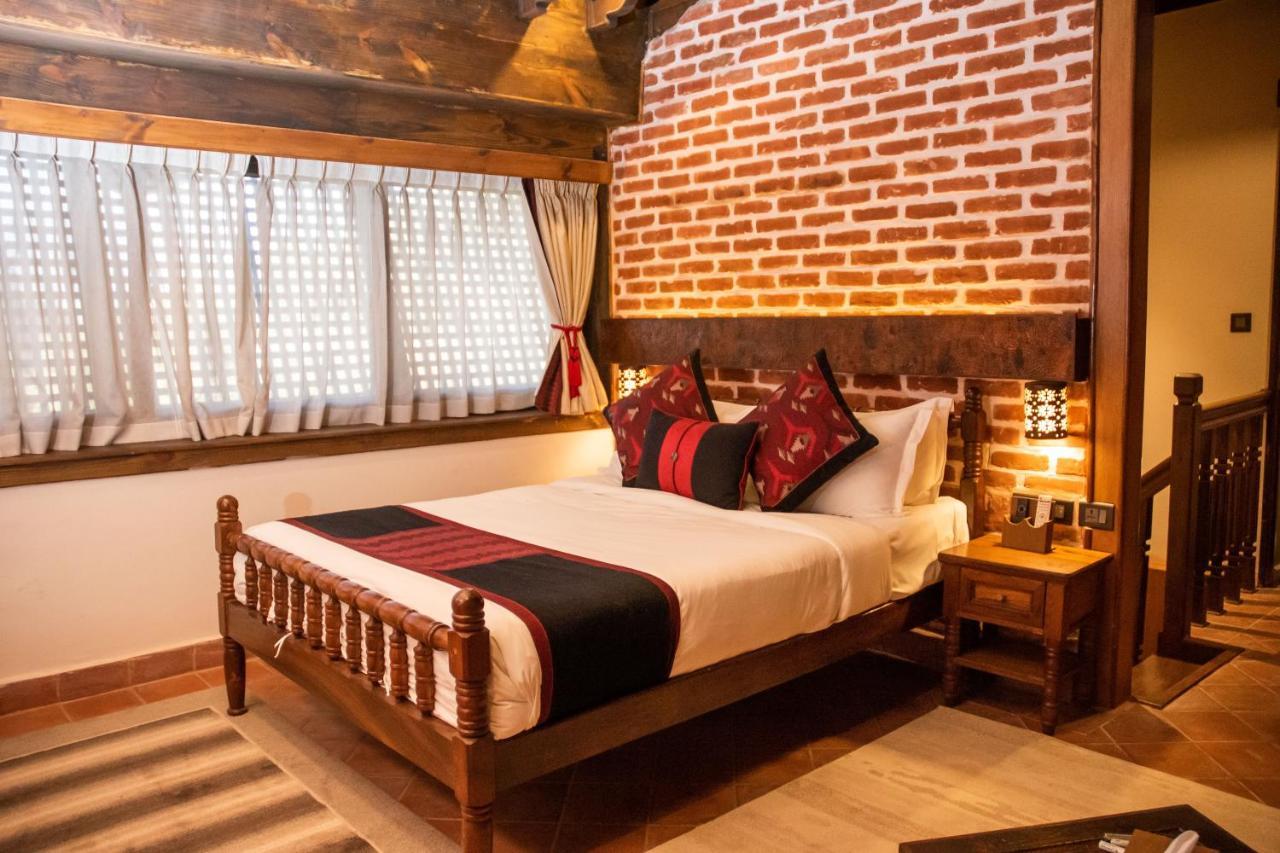 Basera Boutique Hotel Kathmandu Buitenkant foto A room at the hotel