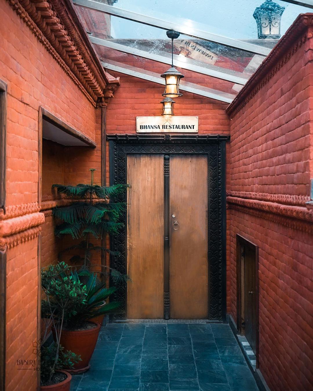 Basera Boutique Hotel Kathmandu Buitenkant foto Entrance to the restaurant